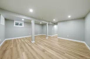 21 Newfoundland Ave, Huntington, NY 11743 - Photo 17