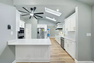 21 Newfoundland Ave, Huntington, NY 11743 - Photo 5