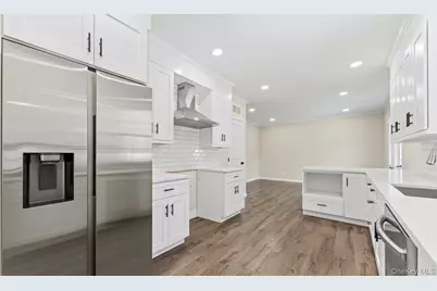 50 Wilmot Road, New Rochelle, NY 10804 - Photo 5