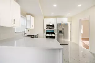 110-14 194th St, Saint Albans, NY 11412 - Photo 21