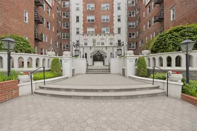 60 W Broad Street #1G, Mount Vernon, NY 10552 - Photo 1