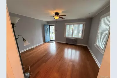 7 Foran Place, Hicksville, NY 11801 - Photo 3