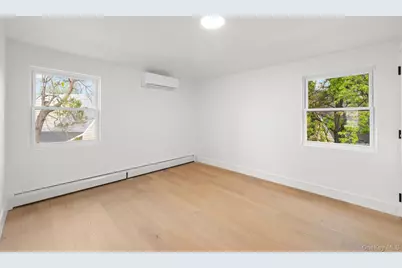 24005 147th Avenue, Rosedale, NY 11422 - Photo 7