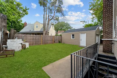 24005 147th Avenue, Rosedale, NY 11422 - Photo 17