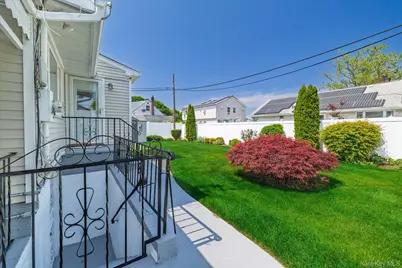 708 Lorentz Street, Elmont, NY 11003 - Photo 23