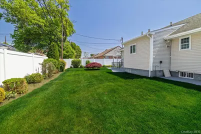 708 Lorentz Street, Elmont, NY 11003 - Photo 25