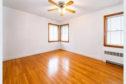 1515 Bantam Place, Bronx, NY 10469 - Photo 19