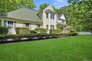 3 Pia Ct, Holtsville, NY 11742 - Photo 29