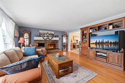 41 Lane Street, Lindenhurst, NY 11757 - Photo 11