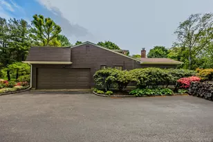 6 The Hollows W, East Norwich, NY 11732 - Photo 7