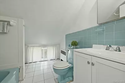 335 Twin Lane S, Wantagh, NY 11793 - Photo 25