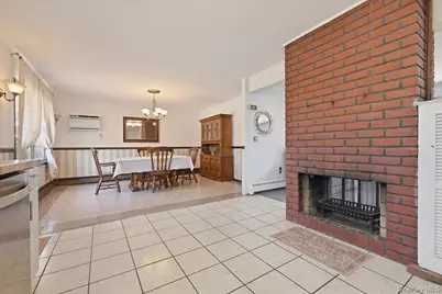 335 Twin Lane S, Wantagh, NY 11793 - Photo 7