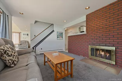 335 Twin Lane S, Wantagh, NY 11793 - Photo 15