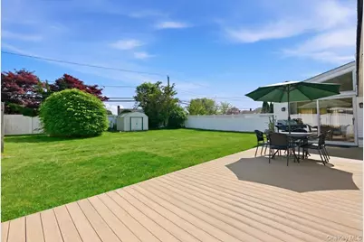 335 Twin Lane S, Wantagh, NY 11793 - Photo 29