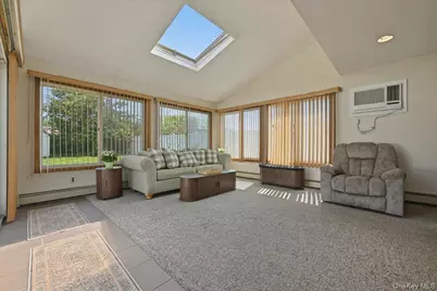 335 Twin Lane S, Wantagh, NY 11793 - Photo 17