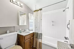 1 Beverly Rd, Glen Cove, NY 11542 - Photo 13