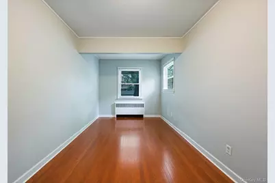 202 Nevada Street, Hicksville, NY 11801 - Photo 29