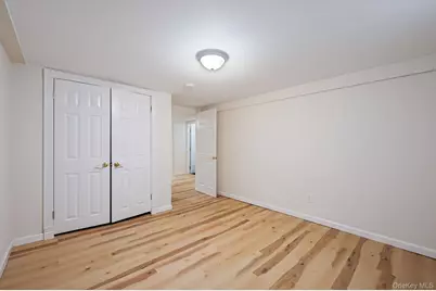 202 Nevada Street, Hicksville, NY 11801 - Photo 45