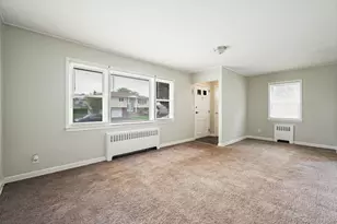 202 Nevada St, Hicksville, NY 11801 - Photo 15