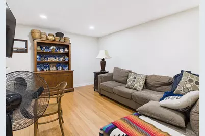 6 Snowbird Lane, Levittown, NY 11756 - Photo 3