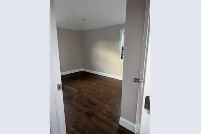 13916 Caney Lane #2nd Floor, Rosedale, NY 11422 - Photo 7