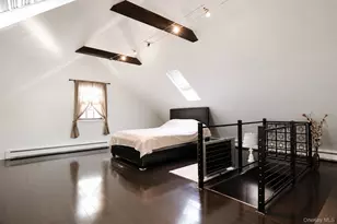 2027 Oakland Ave, Wantagh, NY 11793 - Photo 5
