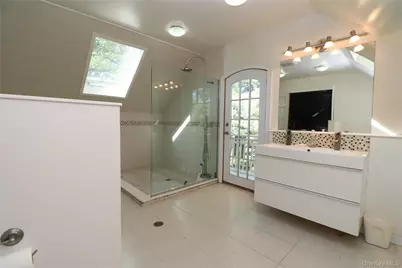 2027 Oakland Avenue, Wantagh, NY 11793 - Photo 25