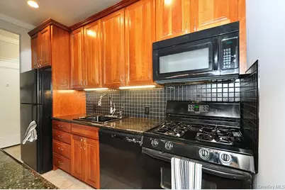 6 Midland Gardens #3D, Bronxville, NY 10708 - Photo 11