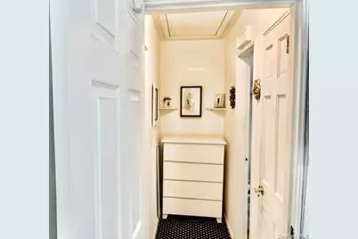 5767 246th Upper Crescent #UPPER A2, Douglaston, NY 11362 - Photo 11