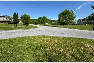 21 Harcourt Cosman Drive, Newburgh, NY 12550 - Photo 47