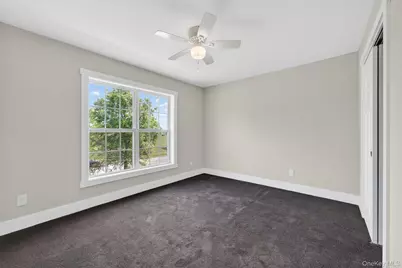 21 Harcourt Cosman Drive, Newburgh, NY 12550 - Photo 33