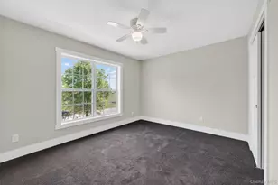 21 Harcourt Cosman Dr, Newburgh, NY 12550 - Photo 33