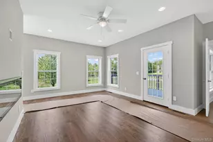 21 Harcourt Cosman Dr, Newburgh, NY 12550 - Photo 7