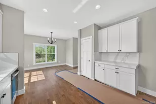 21 Harcourt Cosman Dr, Newburgh, NY 12550 - Photo 13
