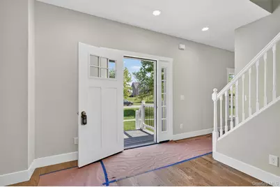 21 Harcourt Cosman Drive, Newburgh, NY 12550 - Photo 5