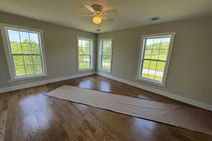 21 Harcourt Cosman Dr, Newburgh, NY 12550 - Photo 29