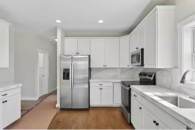 21 Harcourt Cosman Drive, Newburgh, NY 12550 - Photo 15