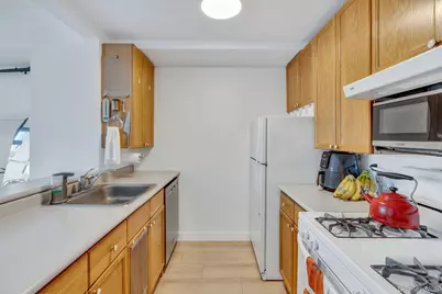 4-74 48th Avenue #4G, Long Island City, NY 11109 - Photo 5
