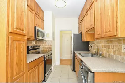 120 Stonelea Place #3M, New Rochelle, NY 10801 - Photo 23