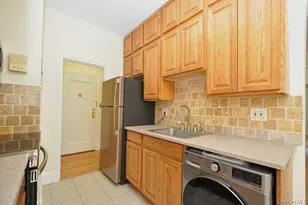 120 Stonelea Pl, New Rochelle, NY 10801 - Photo 17