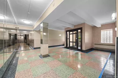 83-20 98 Street #4E, Woodhaven, NY 11421 - Photo 3