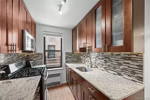 83-20 98th St, Woodhaven, NY 11421 - Photo 15