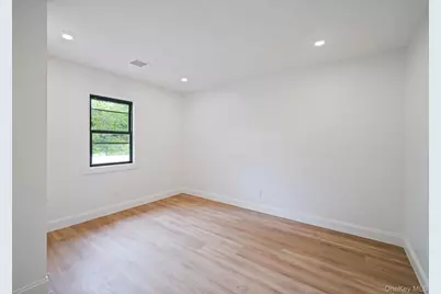 329 Railroad Avenue, Center Moriches, NY 11934 - Photo 21