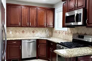 58-39 196th Pl, Fresh Meadows, NY 11365 - Photo 3