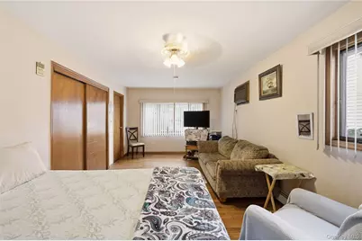 234 Winthrop Avenue, Westbury, NY 11590 - Photo 23
