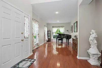 760 Huntington Drive, Fishkill, NY 12524 - Photo 7