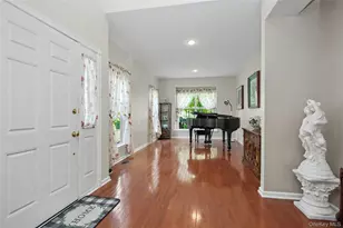 760 Huntington Dr, Fishkill, NY 12524 - Photo 7
