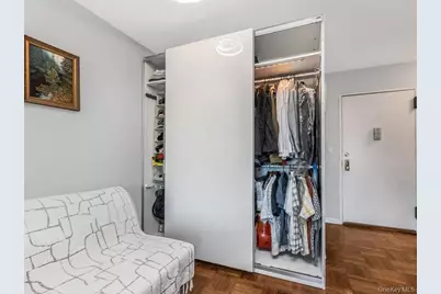 250 Garth Rd #5J3, Scarsdale, NY 10583 - Photo 15