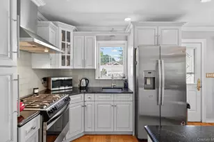 248-14 Depew Ave, Little Neck, NY 11363 - Photo 15