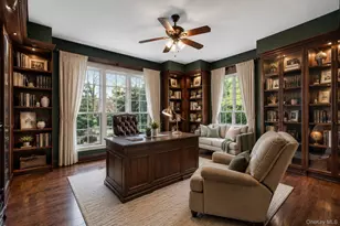 1 Springwood Path, Syosset, NY 11791 - Photo 11